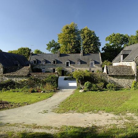 La Grande Sauvagere Bed & Breakfast Saint-Pierre-de-Plesguen ภายนอก รูปภาพ