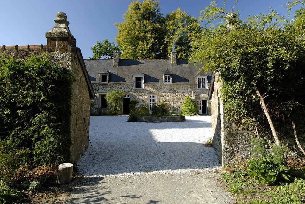La Grande Sauvagere Bed & Breakfast Saint-Pierre-de-Plesguen ภายนอก รูปภาพ